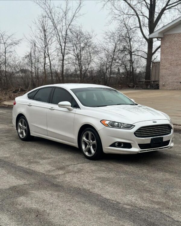 2013 FORD FUSION SE