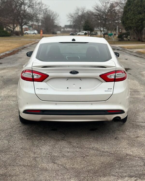 2013 FORD FUSION SE