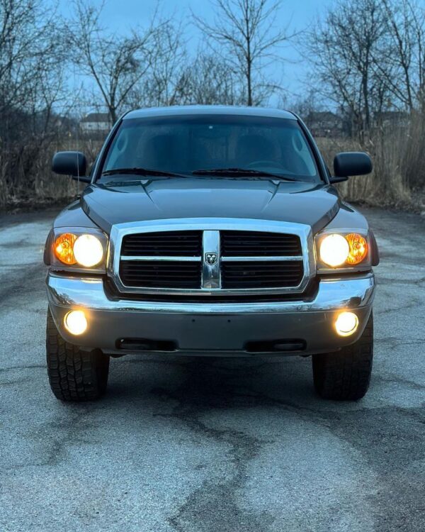 2006 DODGE DAKOTA SLT