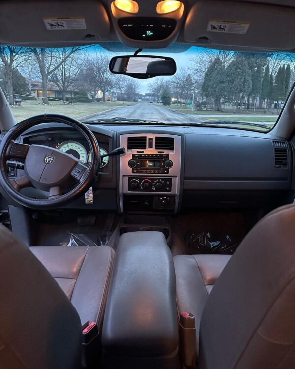 2006 DODGE DAKOTA SLT