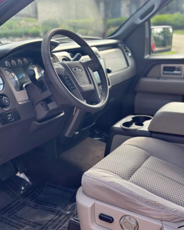 2010 FORD F150 XLT