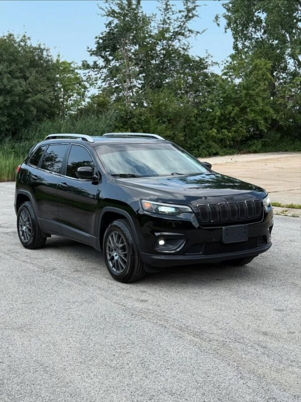 2019 Jeep Cherokee - Image 5