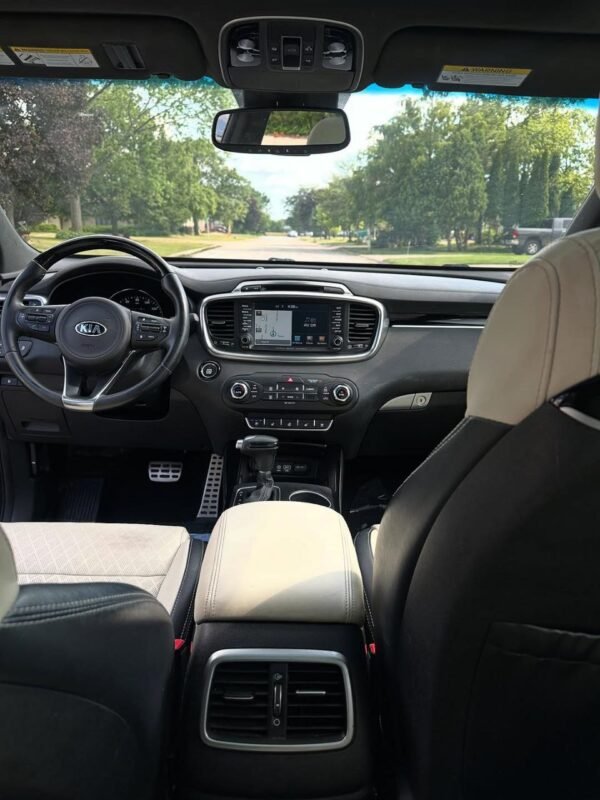 2017 Kia Sorento SXL - Image 6