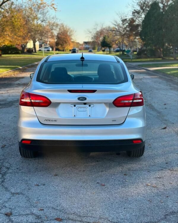 2018 Ford Focus SE  - Image 3