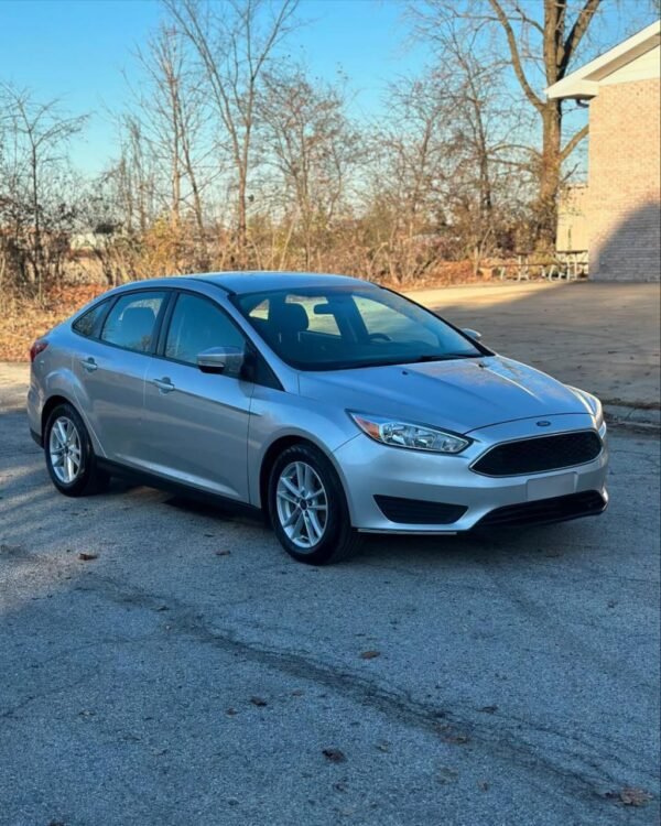 2018 Ford Focus SE  - Image 4