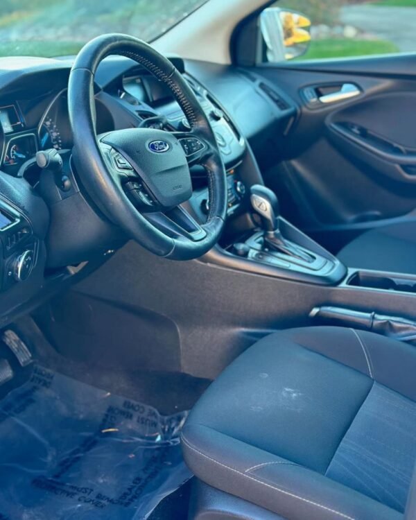 2018 Ford Focus SE 