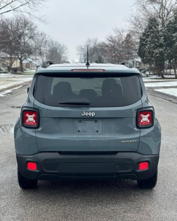 2017 Jeep Renegade Sport  - Image 5